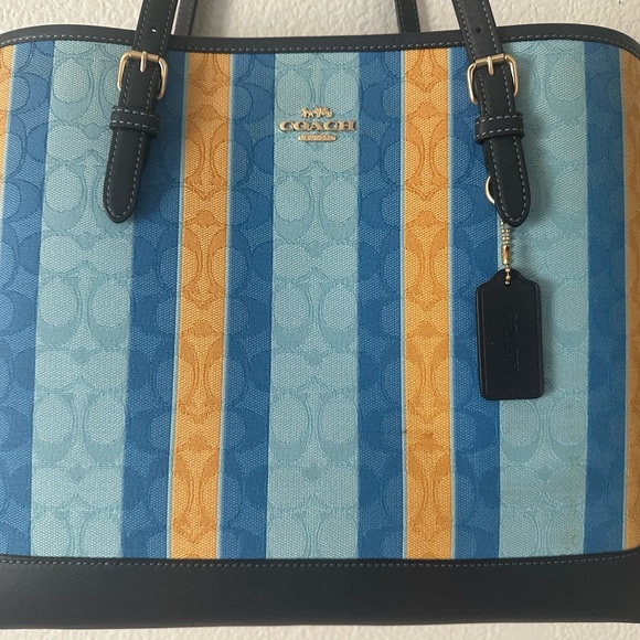 Limited edition Coach purse! - Picture 3 of 11